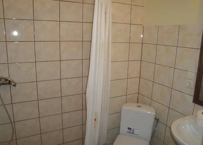 Du Gandrai בית הארחה *