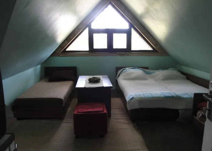 Du Gandrai בית הארחה *